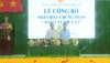 Lãnh đạo Sở KHCN trao giấy chứng nhận nhãn hiệu cho đại diện UBND huyện Phù Cát